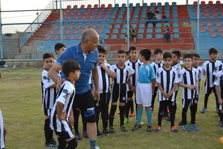 Mülteci çocukların moral kaynağı Beşiktaş
