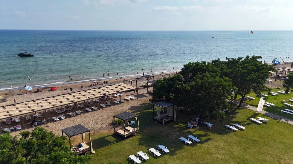 Çeşme'den Bodrum'a, Marmaris'ten Belek'e halk plajlarına yoğun ilgi - 2