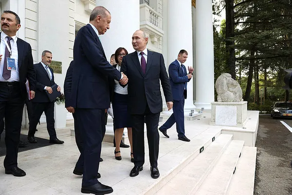 1693839981971.jpg Başkan Erdoğan Soçi'deki kritik zirve sonrası yurda döndü - 2