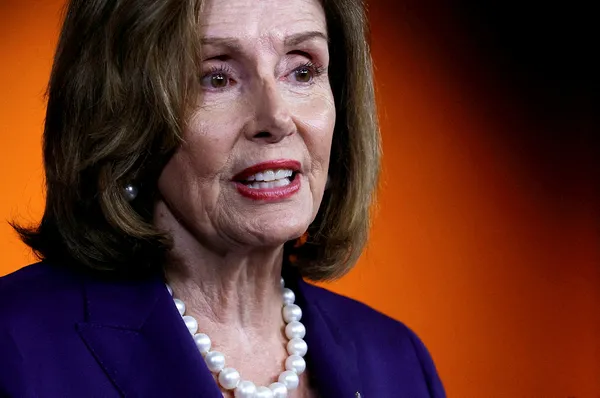 Pelosi’nin uçağı Tayvan’a iniş yaptı! ABD ile Çin arasında yüksek gerilim