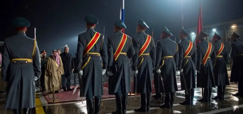 Rusya'da Suud Kralına özel karşılama