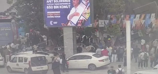 Gaziantep’te CHP’lilerin AK Parti otobüsüne saldırı anı görüntüleri ortaya çıktı! Başkan Erdoğan yaralılarla görüştü