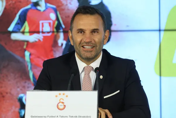 galatasarayda-okan-buruk-imzayi-atti-fatih-terim-sozleri-dun-fatih-terim-beni-aradi-1656066464969.jpg Galatasaray'da Okan Buruk imzayı attı! Fatih Terim sözleri: Dün Fatih Terim beni aradı - 2