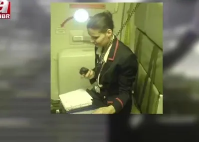 Uçaktaki Yunan kabin memuru kim?