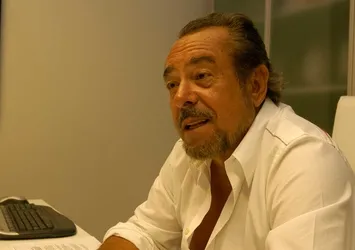 Gazeteci Güneri Cıvaoğlu yoğun bakıma alındı! Sağlık durumu nasıl?