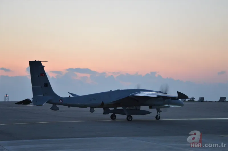 Bayraktar AKINCI TİHA'dan bir rekor daha! 1.360 kilogram yükle 13 saat 24 dakika uçtu 4