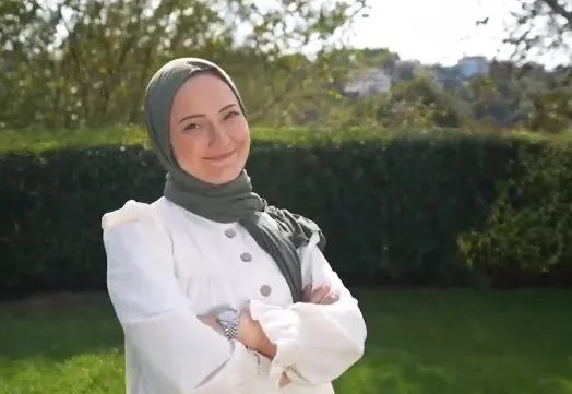 Yemekteyiz Merve kimdir, ne iş yapıyor? Zuhal Topal’la Yemekteyiz yarışmacısı Merve Atacan, kaç yaşında, nereli?