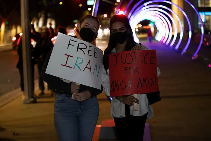 iranda-mahsa-emini-olaylari-sonrasi-ajan-avi-9-yabanci-tutuklandi-1664570448112.jpg İran'da Mahsa Emini olayları sonrası "ajan" avı! 9 yabancı tutuklandı - 3