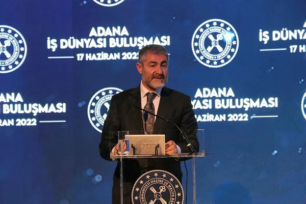 Son dakika: Hazine ve Maliye Bakanı Nureddin Nebati'den enflasyon ve ihracat açıklaması! Hedef 300 milyar doları aşmak - 1