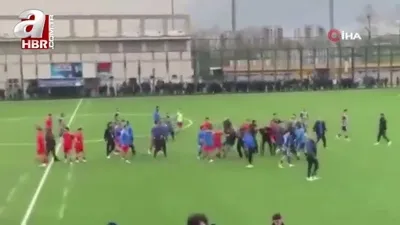 Futbol sahası boks ringine döndü