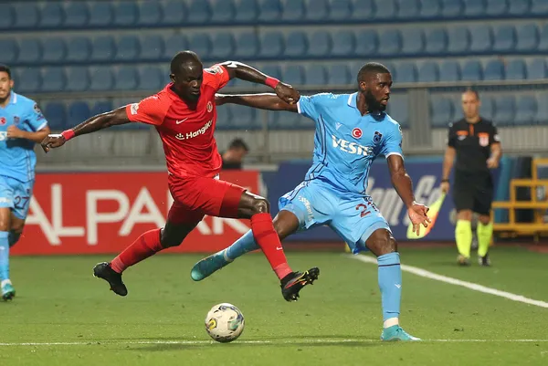 Trabzonspor tek attı üç aldı! Ümraniyespor 0-1 Trabzonspor MAÇ SONUCU-ÖZET