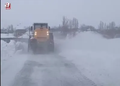 Muş’ta kapanan köy yolları ulaşıma açıldı