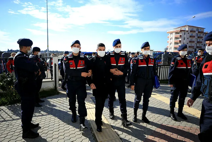 Son dakika: CHP'li Kıyıköy Belediye Başkanı Ender Sevinç 'rüşvet ve usulsüzlük'ten tutuklandı - 6