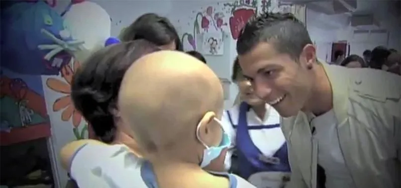 Türk Kızılay'ı Cristiano Ronaldo'nun peşinde
