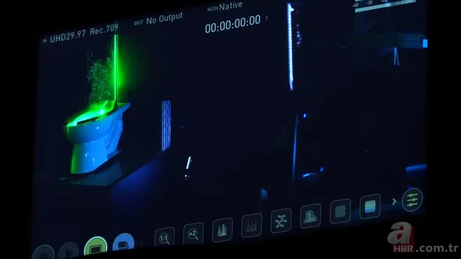 Klozeti kapamadan sifonu çekerseniz bunlar olur! Korkunç görüntüler... 2