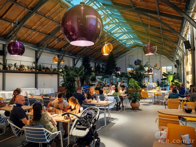 Ramazan'da kafeler açık mı? Ramazan ayı boyunca lokanta ve restoranlar açık mı, kapalı mı? Paket servis var mı? 2