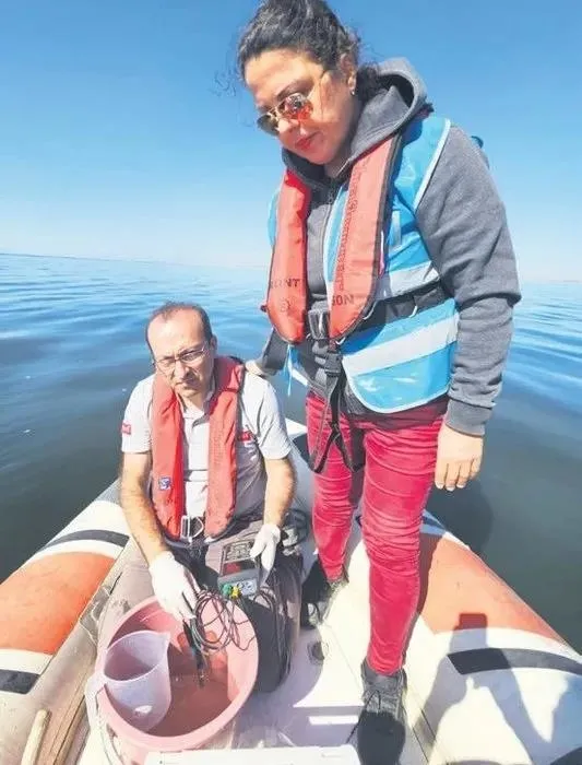 1699932627644.jpeg CHP'li İzmir Büyükşehir Belediyesi'nin "temiz" dediği Körfez aşırı kirli çıktı! - 5