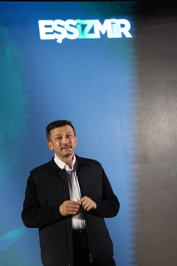 AK Parti İzmir adayı Hamza Dağ’dan gençlere yeni müjde: İlk bine giren öğrencilere 50 bin lira başarı ödülü