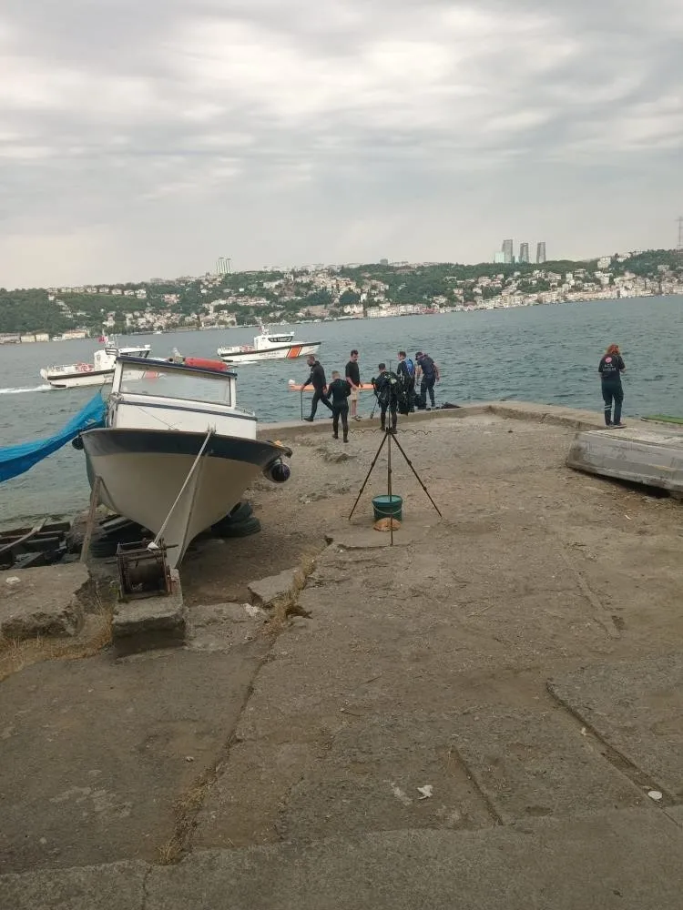 istanbulda-midye-toplamak-icin-denize-girip-soke-oldular-gizemli-ceset-buldular-1783590341397.jpeg İstanbul'da midye toplamak için denize girip şoke oldular! Gizemli ceset buldular - 1