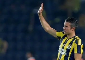 Fenerbahçe'de Robin van Persie şoku