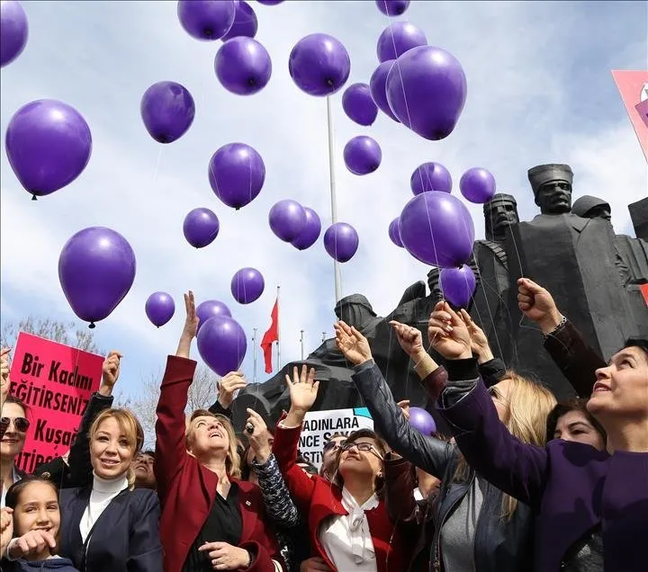 KADINLAR GÜNÜ RESİMLİ MESAJLAR 2023 | 8 Mart Dünya Kadınlar Günü için en anlamlı, duygusal sözler! Sevgiliye, anneye, arkadaşa...