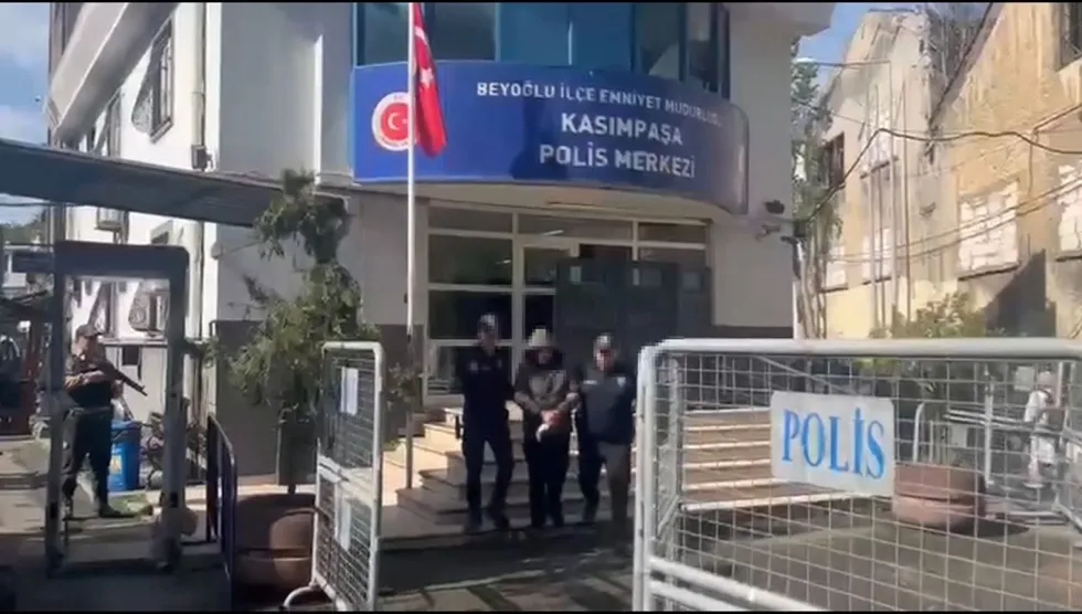 Lucas Torreira'ya saldıran saldırgan