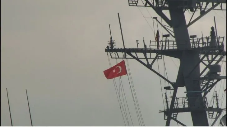 ABD savaş gemisi “USS Porter” İstanbul Boğazı’ndan geçti! Dikkat çeken mesaj