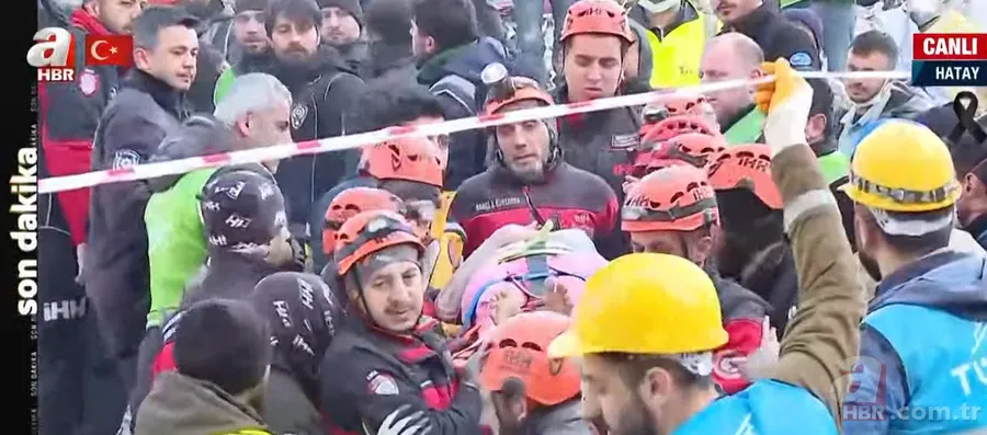 Depremin 5. gününde peş peşe MUCİZE kurtuluşlar! Gözyaşları sel oldu… A Haber o anlara tanıklık etti | Adıyaman'da 8 aylık bebek ve ailesi çıkarıldı 19