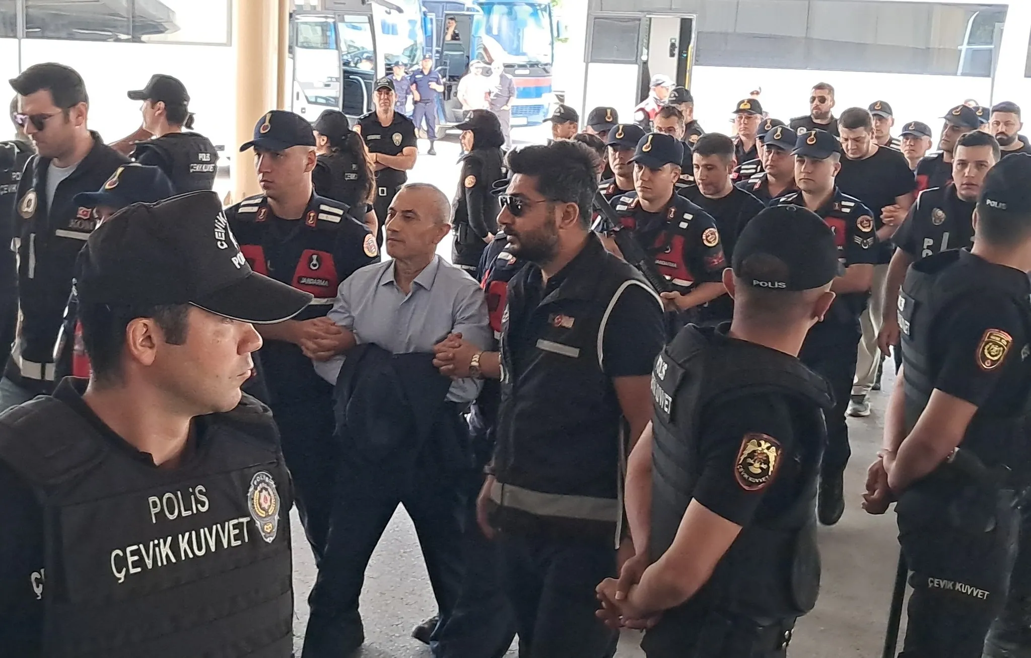 Gülistan Doku soruşturmasında 6. dalga! 7 ilde eş zamanlı baskın: Emniyet mensuplarına gözaltı kararı