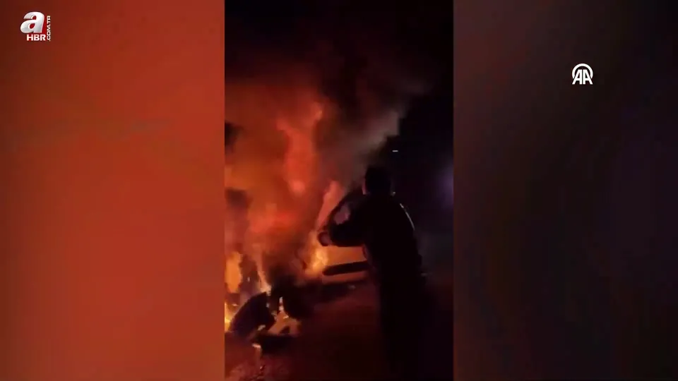 Seyir halindeyken alev alan araçtaki 5 kişiyi ceza infaz kurumu personeli kurtardı