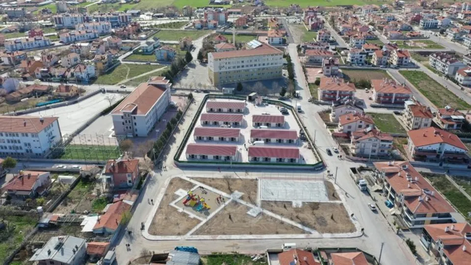 Afetzedeler yeni yuvalarında mutlu: Kim devlet yok diyorsa o devlet düşmanıdır