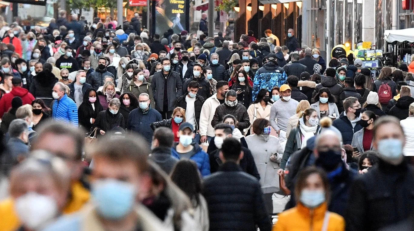 SON DAKİKA HABERİ | Almanya'daki korona virüs kısıtlamaları uzatıldı | İşte alınan kararlar...