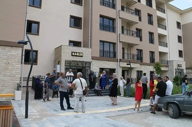 Orman yangınlarında evleri yanan halka devlet sahip çıktı: Bizi mağdur etmedi - 1