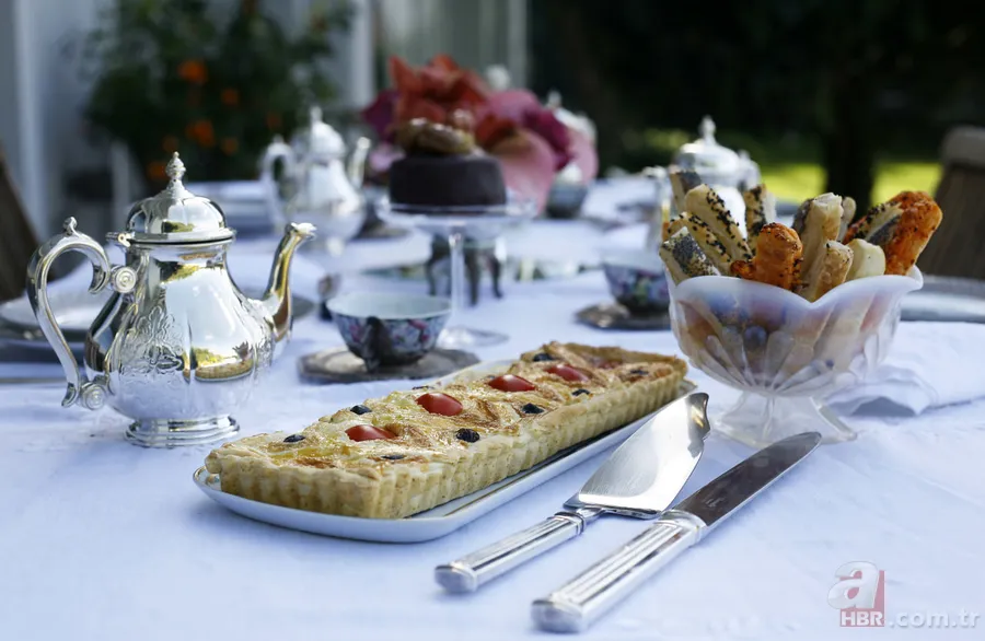 Tabağı bitirmek ayıp sayılıyor! Dünyanın en şaşırtıcı sofra kuralları 8