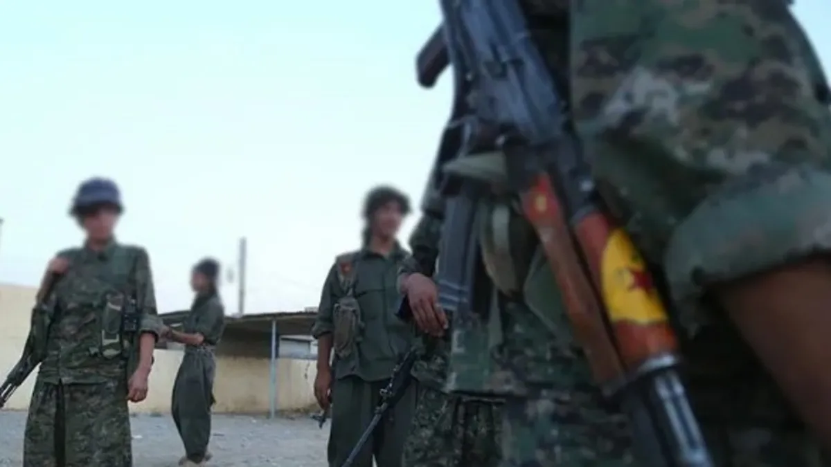 Terör örgütü YPG kendini feshetti!