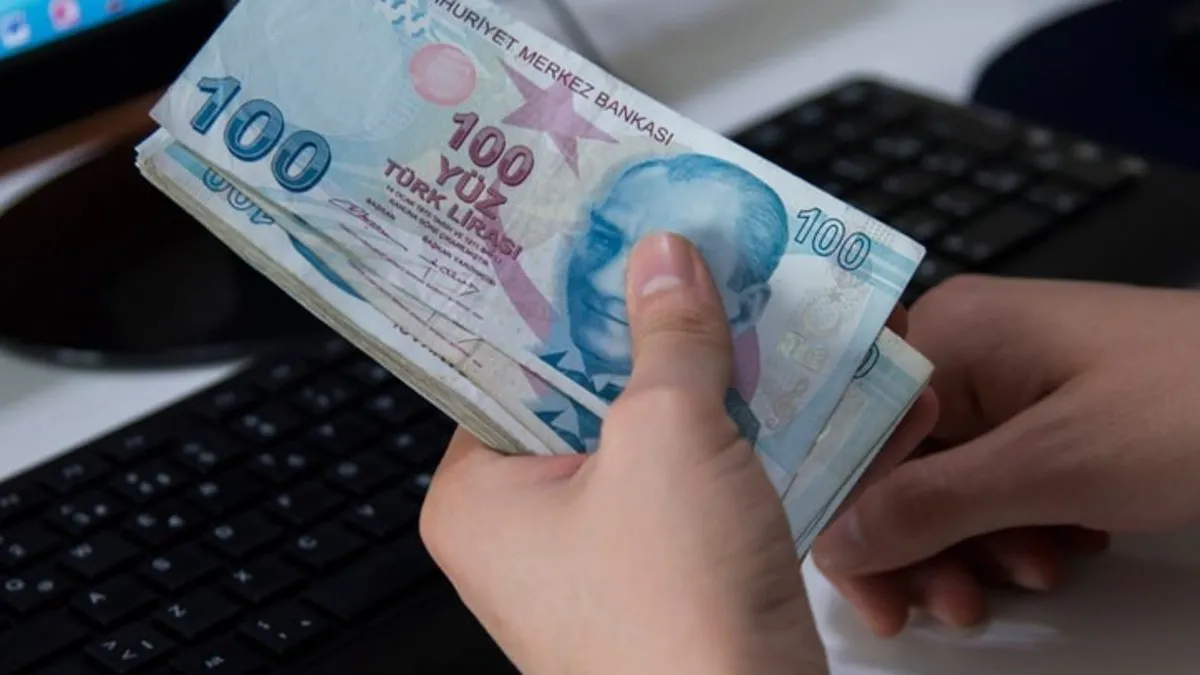 Yeni zamlı profesör, doçent, araştırma görevlisi maaş tablosu 2025 | Emekli profesör, araştırma görevlisi aylığı ne kadar oldu?