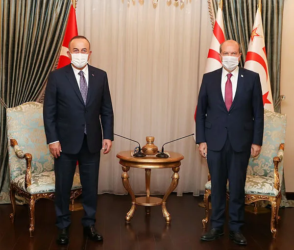 Dışişleri Bakanı Çavuşoğlu, KKTC Cumhurbaşkanı Tatar ile görüştü