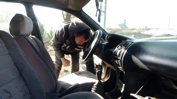 gocmen-kacakcilarina-nefes-aldirmadilar-18-kisi-gozaltinda-1653547459854.jpg Göçmen kaçakçılarına nefes aldırmadılar: 18 kişi gözaltında - 3