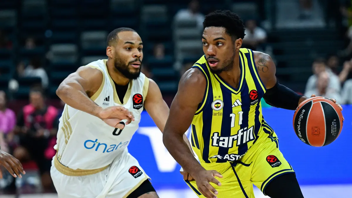 Fenerbahçe Tarfin'den Abu Dabi'de galibiyet: Dubai Basketbol'u 85-77 mağlup eden sarı-lacivertliler Süper Kupa üçüncüsü