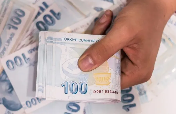 Emeklilerin gözü Resmi Gazete’de! Hangi Emekli ne kadar fark alacak? Kök maaş nasıl hesaplanacak? Ek zam farkı ne zaman yatırılacak?