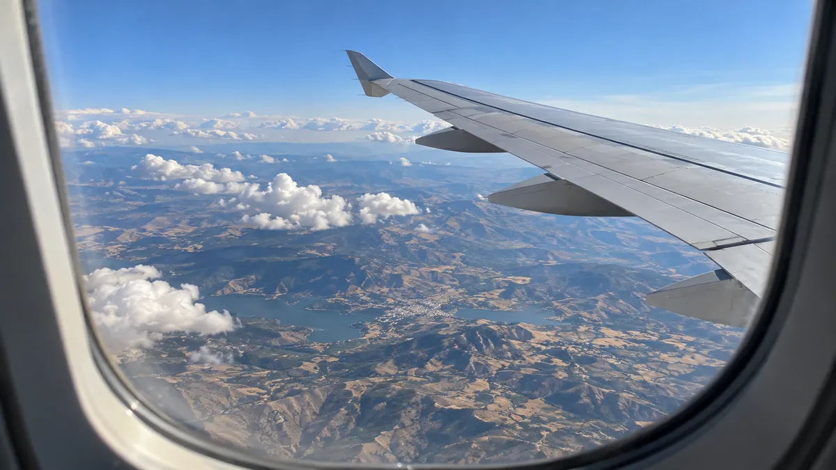 AJet’in yüzde 30 indirim fırsatı İstanbul, İzmir ve Antalya uçuşlarını da kapsıyor. (A Haber)