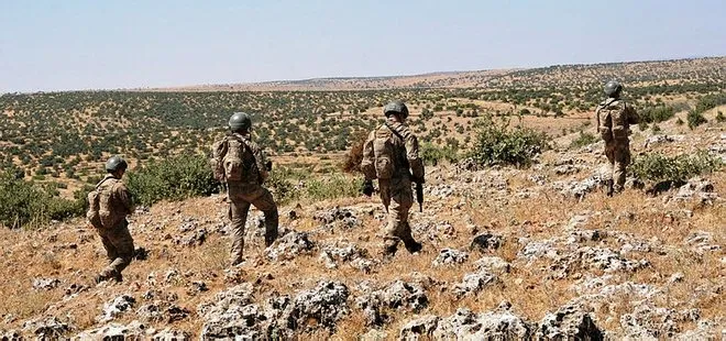 Kıran-2 Operasyonu’nda PKK’ya ait 7 sığınakta çok sayıda silah ve mühimmat ele geçirildi