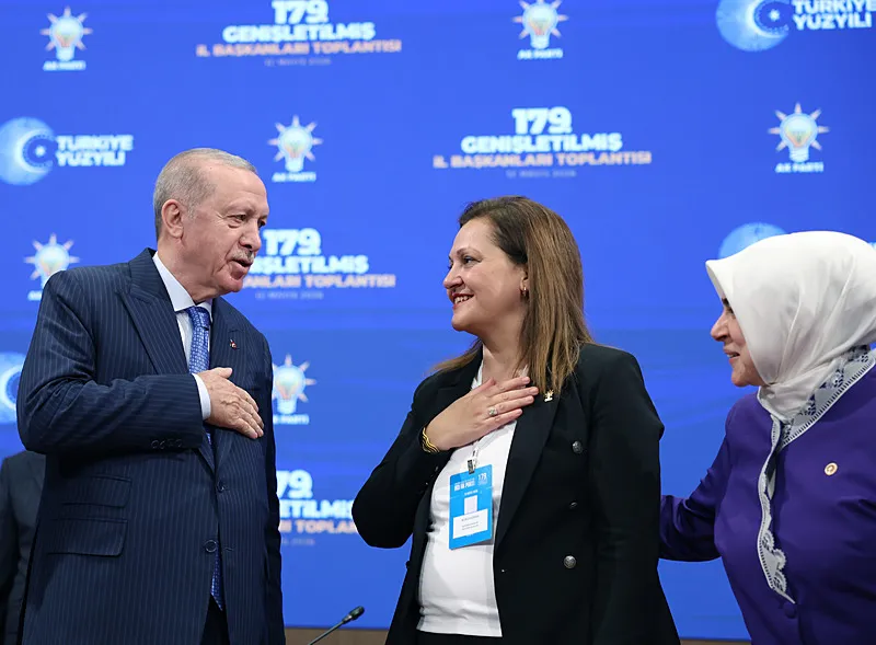 burcu-koksal-resmen-ak-partiye-gecti-baskan-erdogan-turkiye-merkezli-dusunenlere-kapimiz-acik-1778596109732.jpg Burcu Köksal resmen AK Parti'ye geçti! Başkan Erdoğan: Türkiye merkezli düşünenlere kapımız açık - 3