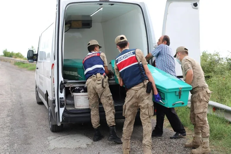 Hatay Da Deniz Kenarinda Ceset Bulundu