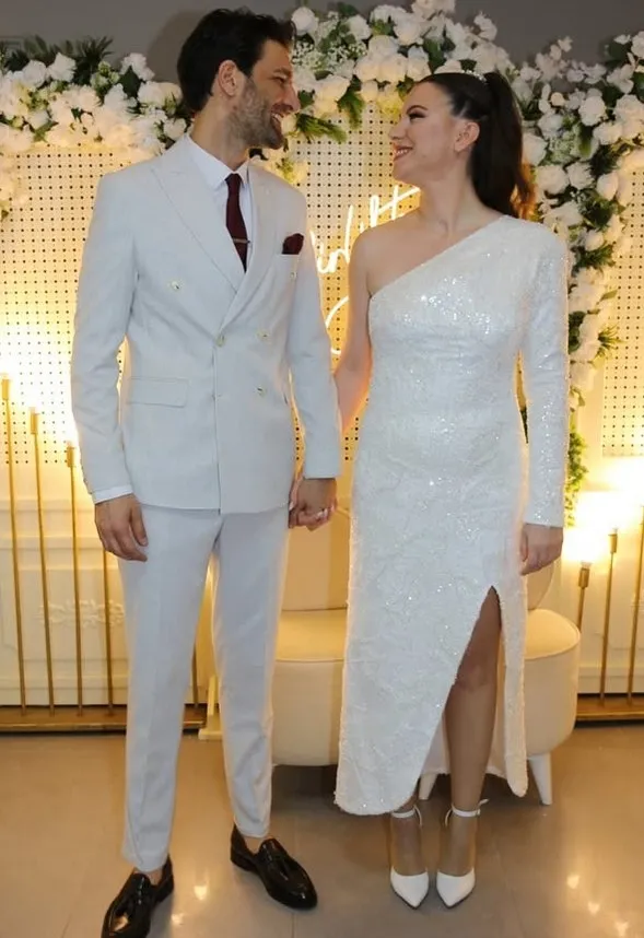 dehanin-kargasi-taner-rumeli-13-yillik-askiyla-nisanlandi-1743602532458.jpg Kaynak: Instagram