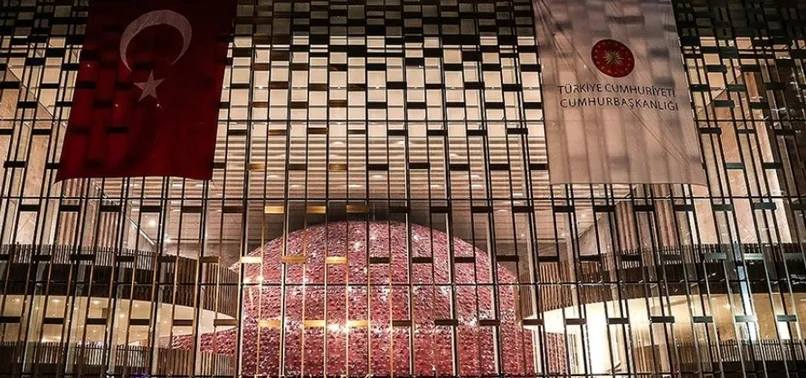 AKM 13 senenin ardından sanatseverlerle buluşuyor! Ünlü isimler öve öve bitiremedi