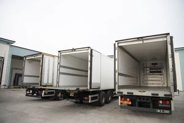 Son dakika: Türkiye’deki koronavirüs aşılarında flaş gelişme! CoronaVac aşılarının sevkiyat TIR’ları böyle görüntülendi