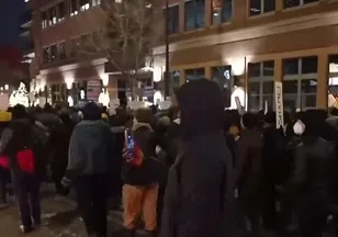 ABD’de göçmen polisi protestosu!