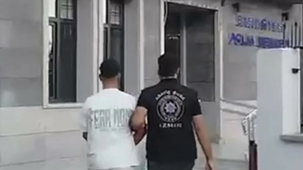 İzmir'de 90 adrese eş zamanlı operasyon: 141 kişi gözaltında
