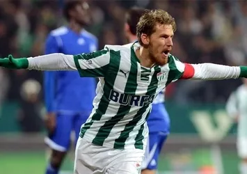 Galatasaray ve Beşiktaş, Serdar Aziz için kapışıyor!